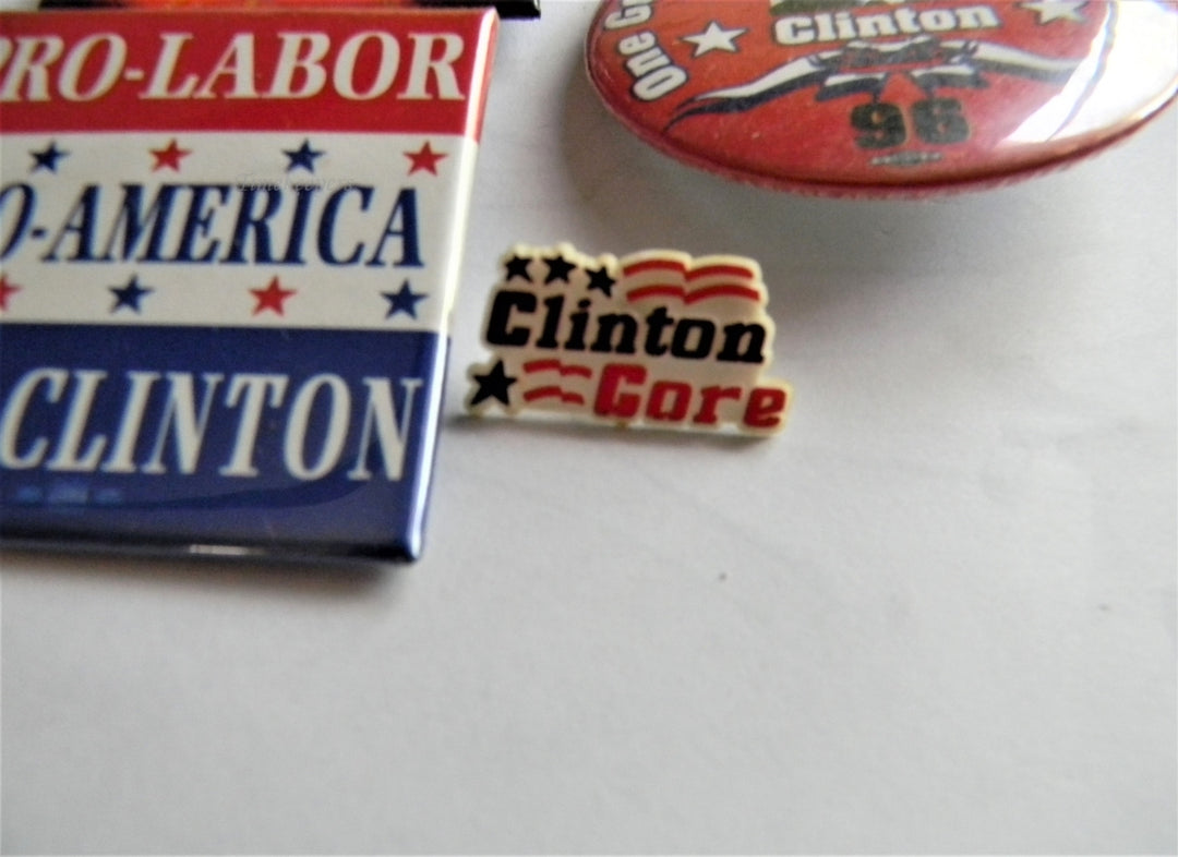 p284 Lot of Seven Campaign Buttons Lapel Pin, '92 and '96 Clinton - Gore