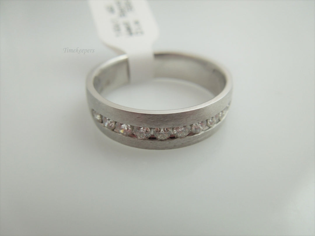 g958 Stylish Unisex Brushed 14kt White Gold Diamond Wedding Band