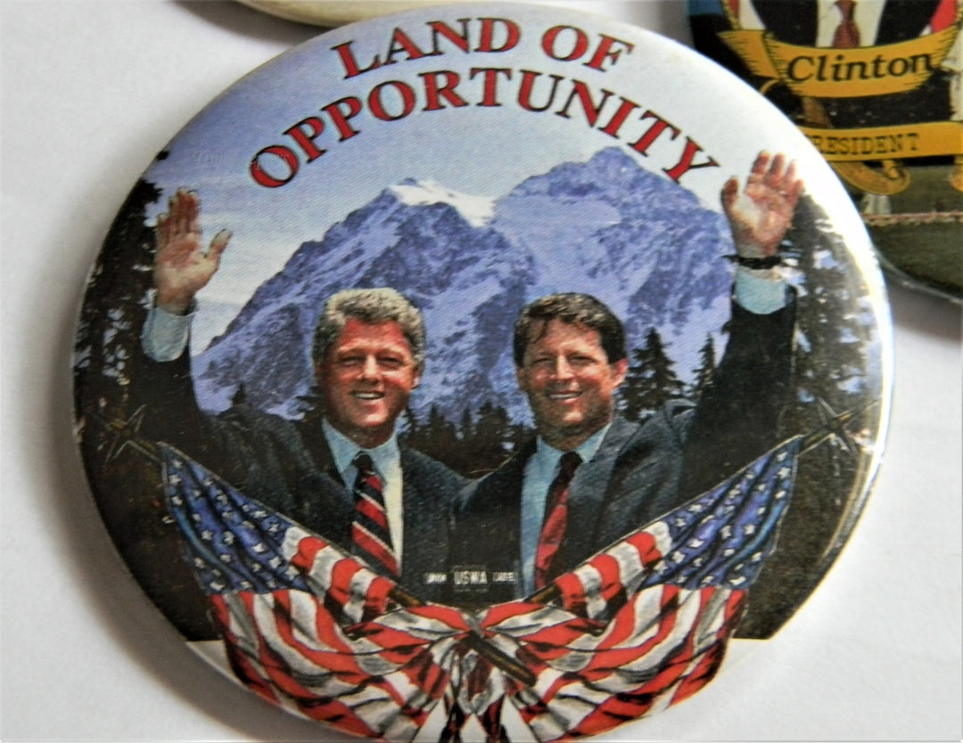 p290 Lot of Five Campaign Buttons - Pins, '92 and 1996 Clinton - Gore