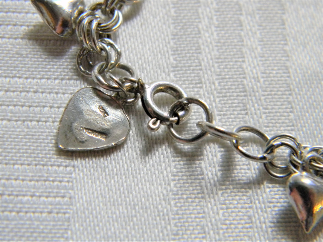 h421 Beautiful Sterling Silver Link Chain Ankle Bracelet with Hearts