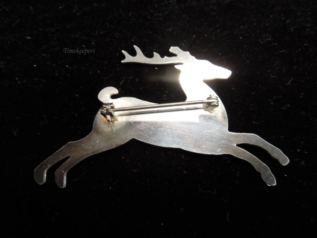 g998 Silver Tone Deer Pin