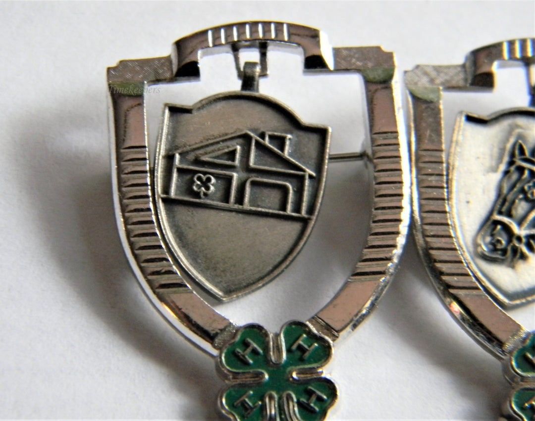 p321 Pair of 4H Pins, Horsemanship and Building