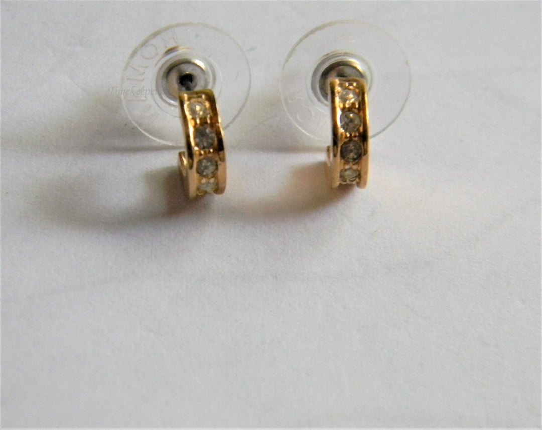 p332 Fun Set of 2 Pairs of Earrings Multicolor Dangles and Gold tone Small Hoops