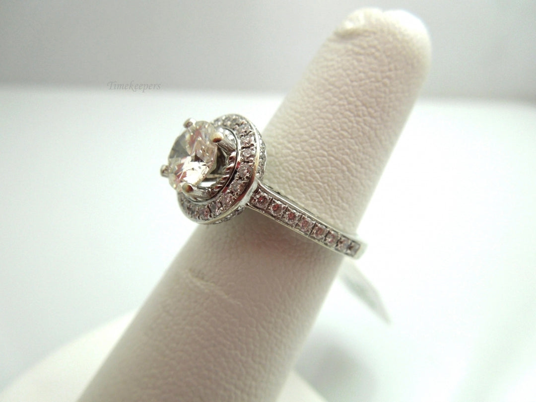 k589 Stunning Ladies 18kt White Gold Halo Diamond Engagement Ring