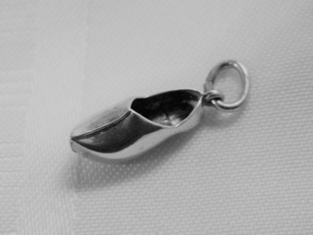 h449 Sterling Silver Dutch Shoe Charm or Pendant