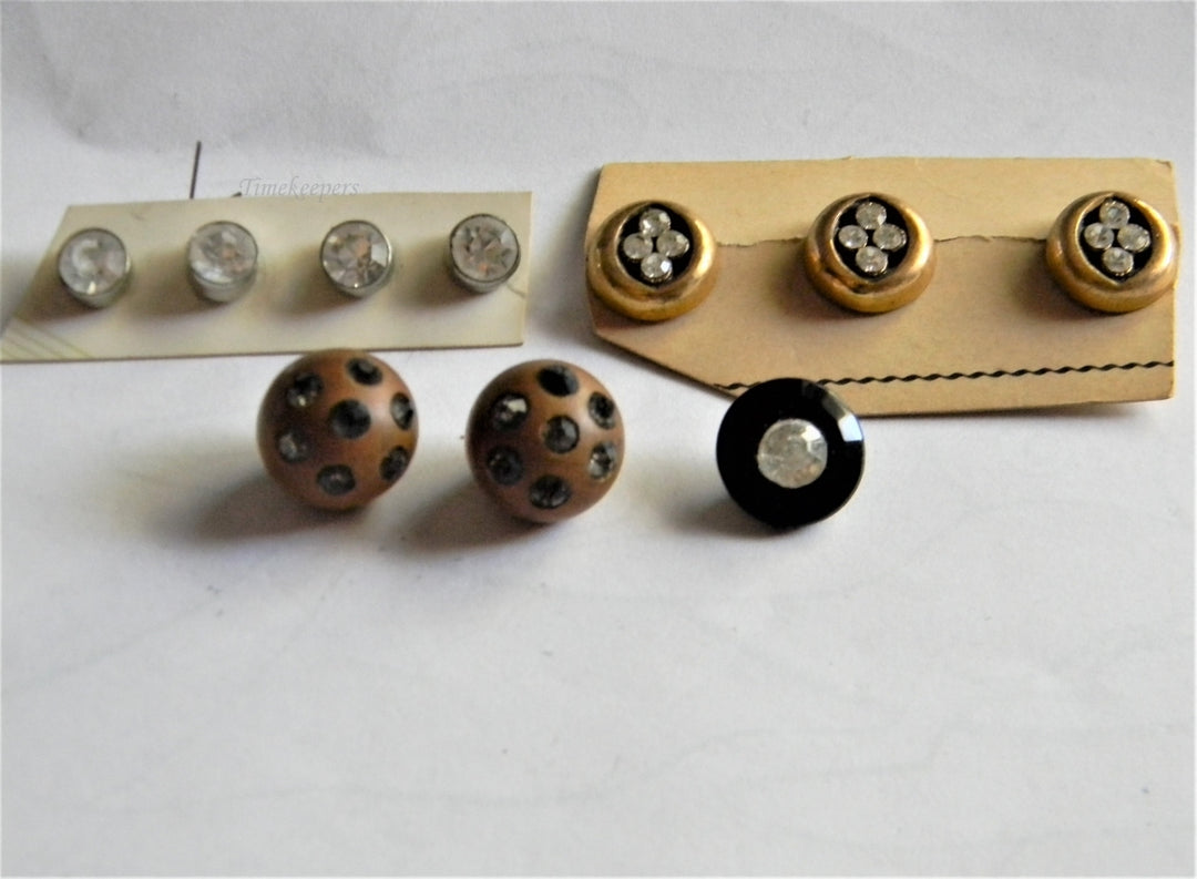 p343 Nice Vintage Buttons 4 Styles, Wood, Metal and Plastic with Shanks