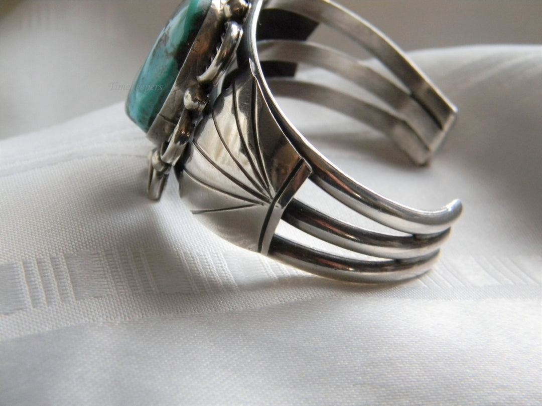 p353 Stunning Sterling Silver Cuff Bracelet with Large Turquoise Stone