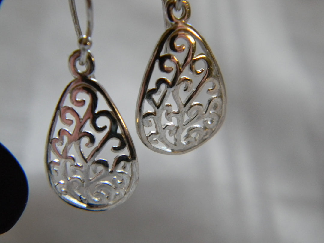 h476 Unique Sterling Silver Filigree Dangle Earrings on French Hooks