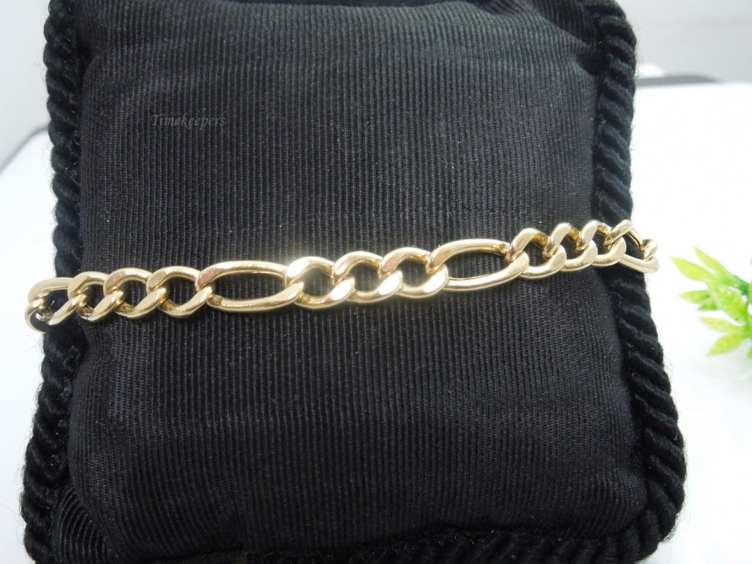 q084 Unisex 14k Yellow Gold Figaro Bracelet Size- 8.5"