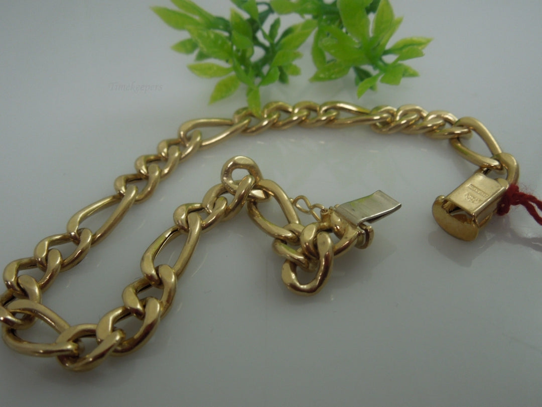 q084 Unisex 14k Yellow Gold Figaro Bracelet Size- 8.5"