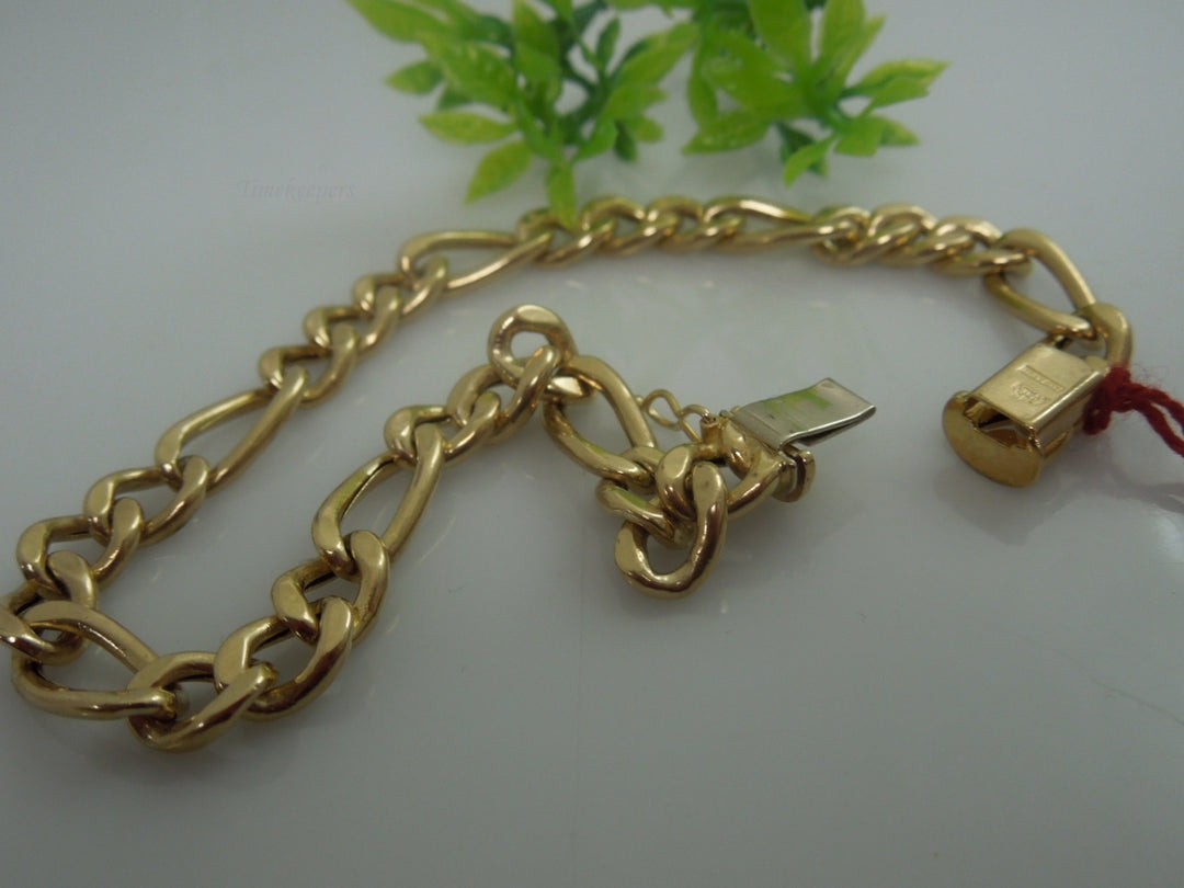 q084 Unisex 14k Yellow Gold Figaro Bracelet Size- 8.5"