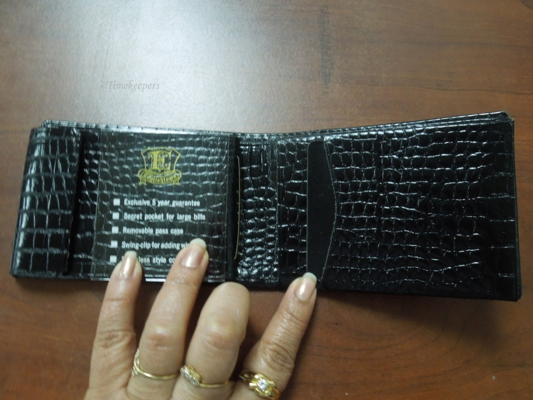 Crocodile Leather Skin Men's bifold wallet, Double Side Genuine Alligator