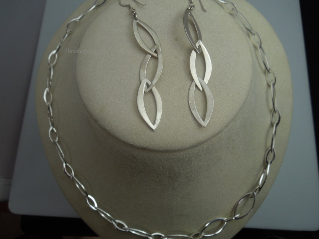 q137 Beautiful Sterling Silver Marquise Necklace and Dangle Earrings For Women