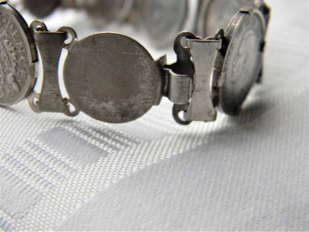 j496 Vintage WWII British Silver Coin Sweetheart Bracelet