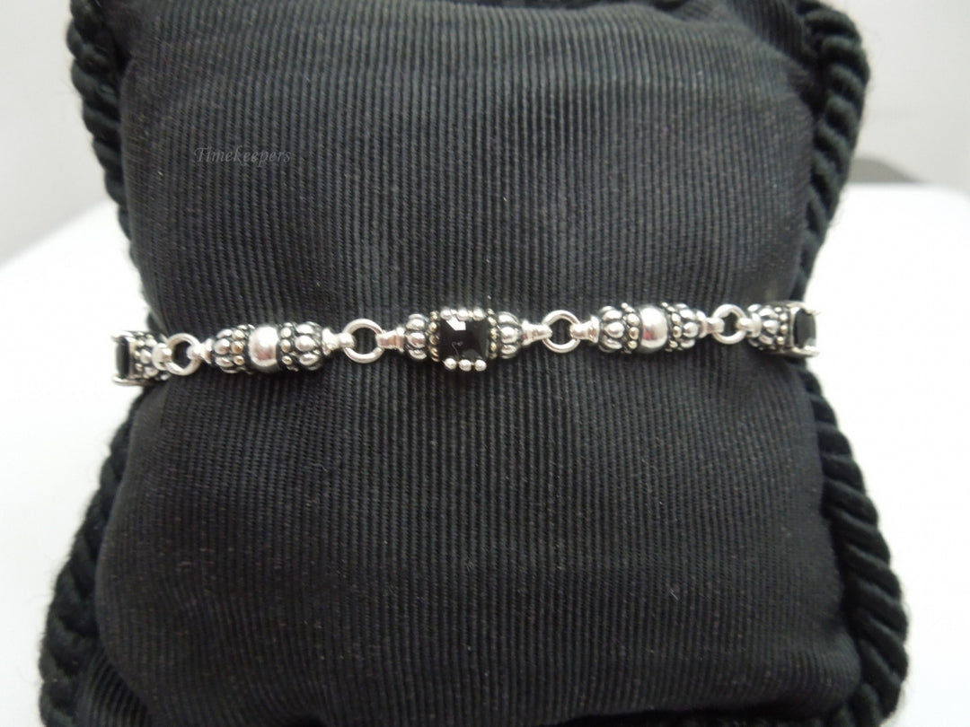 q122 Beautiful Bracelet in Sterling Silver For Ladies Size-7"