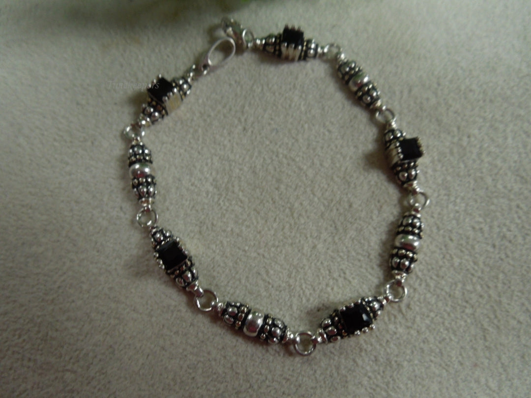 q122 Beautiful Bracelet in Sterling Silver For Ladies Size-7"