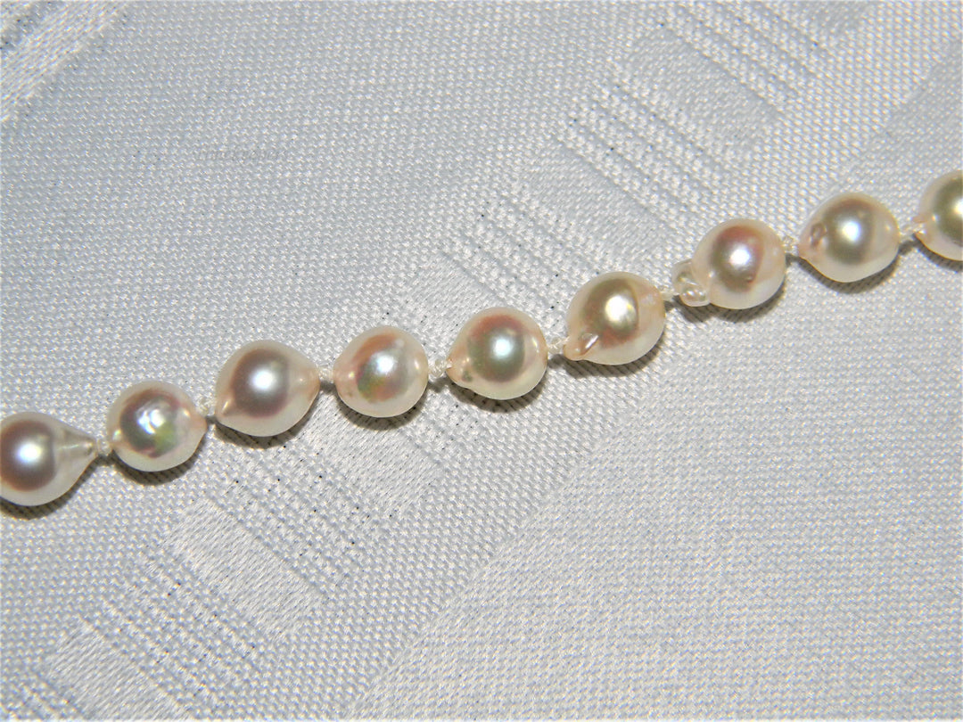 j505 Beautiful Fresh Water Knotted Pearl Necklace with Sterling Silver Clasp