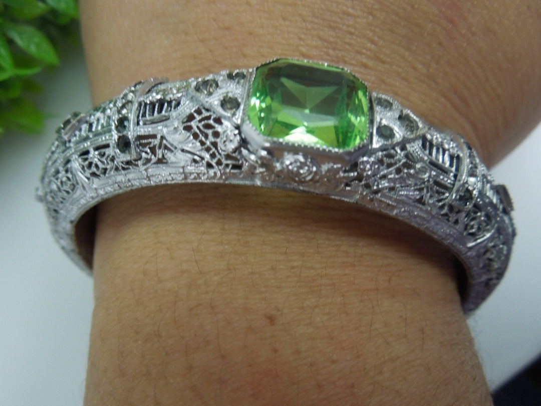 q167 Vintage Filigree Bangle/Bracelet with Shiny Green Stone