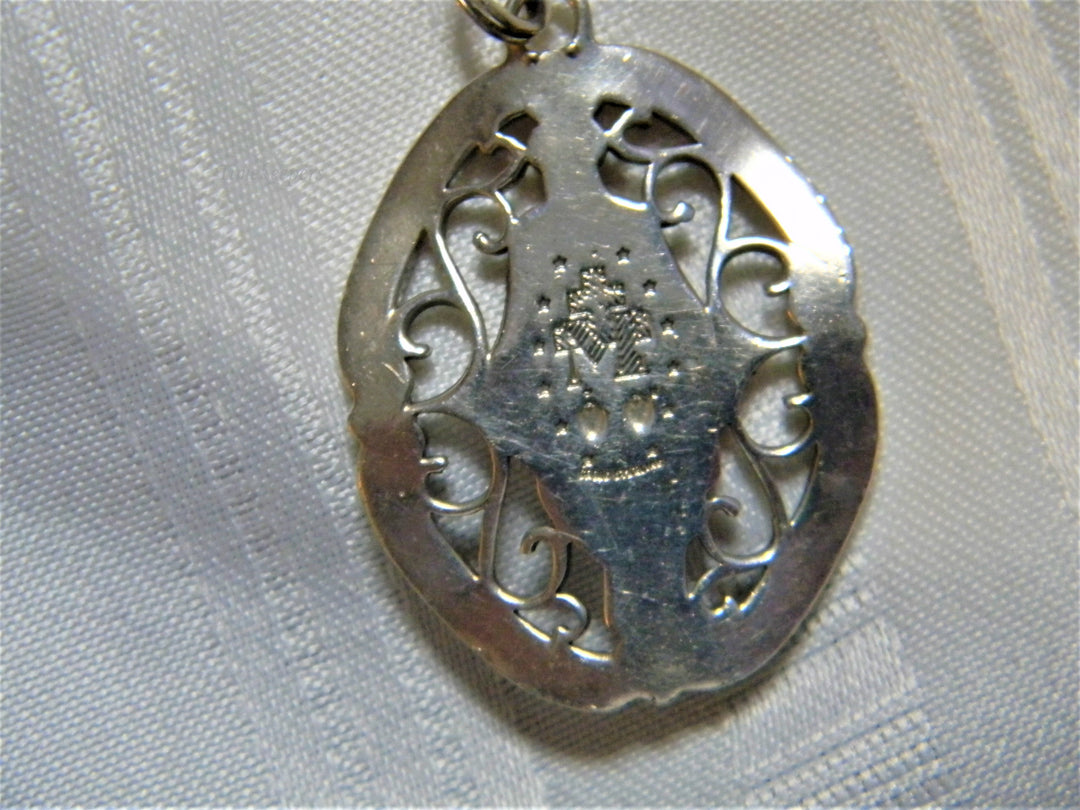 j527 Nice Religious Mother Mary Catholic Medal Pendant in Sterling Silver