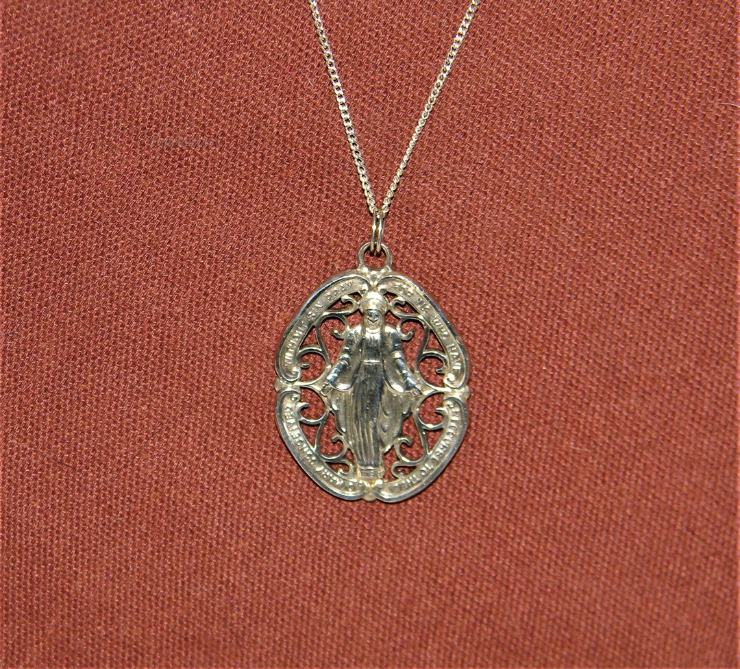 j527 Nice Religious Mother Mary Catholic Medal Pendant in Sterling Silver