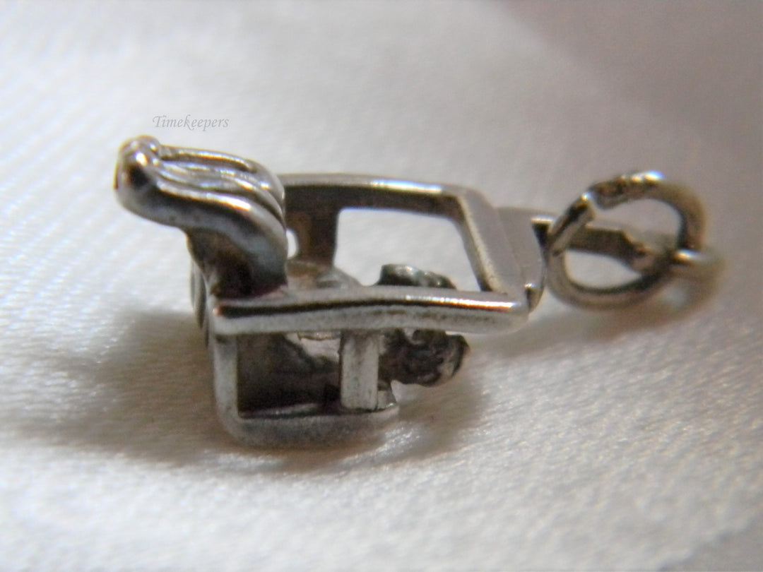 h596 Vintage Sterling Silver 3D Ski Lift with People Charm /Pendant