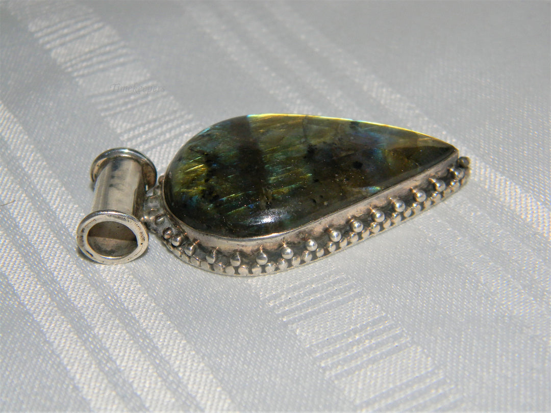 j541 Beautiful Sterling Silver Pear Shaped Labradorite Pendant