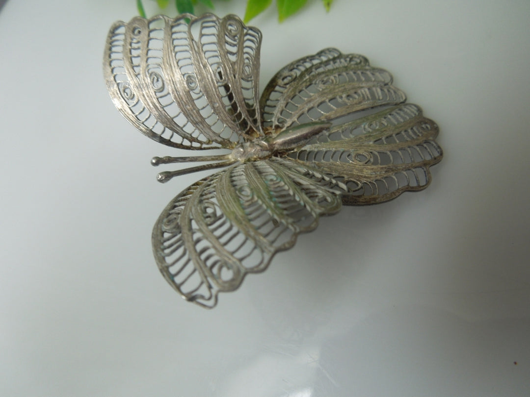 q213 Vintage Sterling Silver Gold Tone Beautiful Filigree Design Butterfly Pin/Brooch