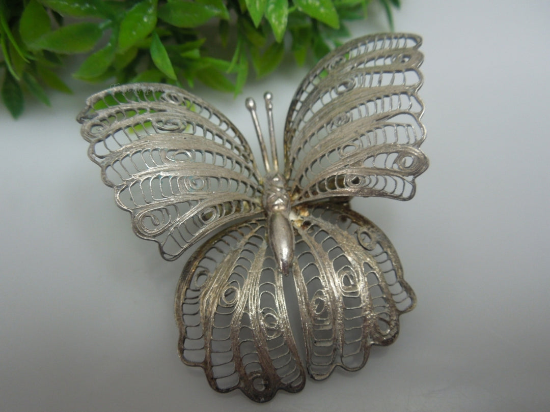 q213 Vintage Sterling Silver Gold Tone Beautiful Filigree Design Butterfly Pin/Brooch