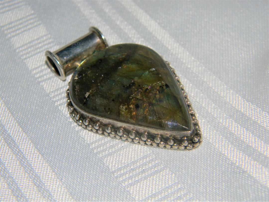 j541 Beautiful Sterling Silver Pear Shaped Labradorite Pendant