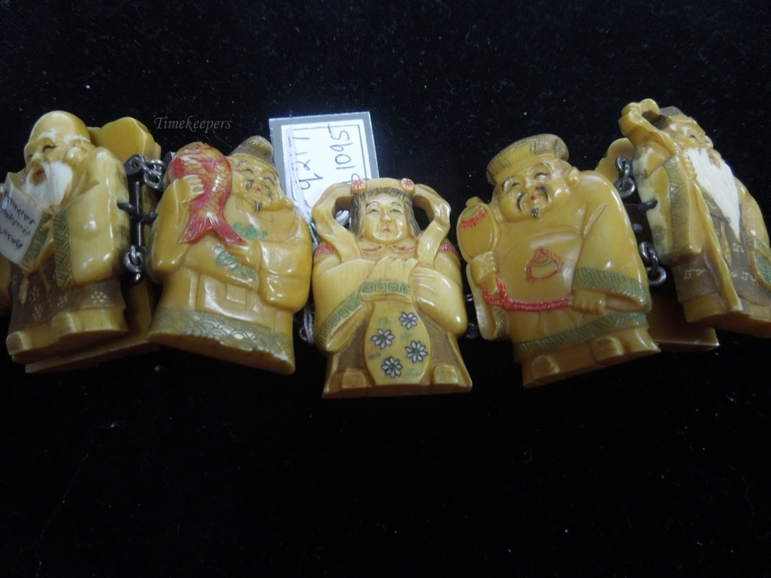 q217 Vintage Japanese Silver Carved Seven Lucky Gods Bracelet 9"