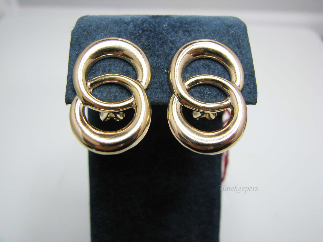 b176 Beautiful Yellow gold circular earrings