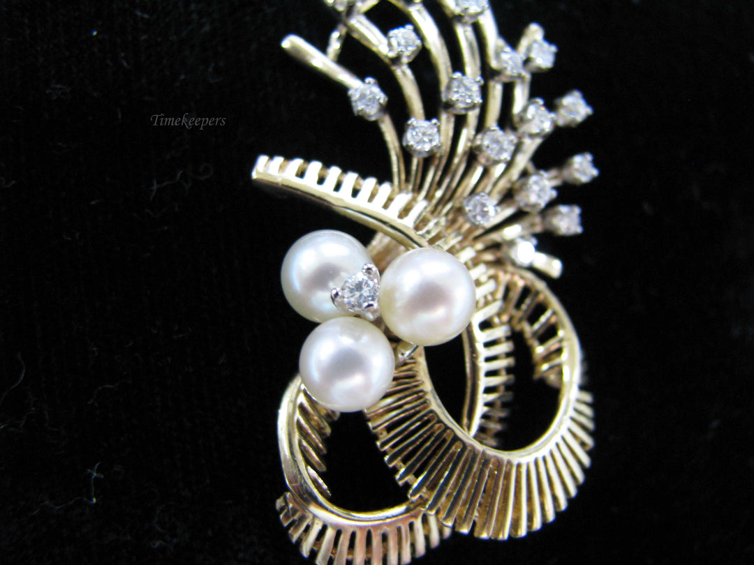 b241 Stunning 14kt Pearl &amp; Diamond pendant