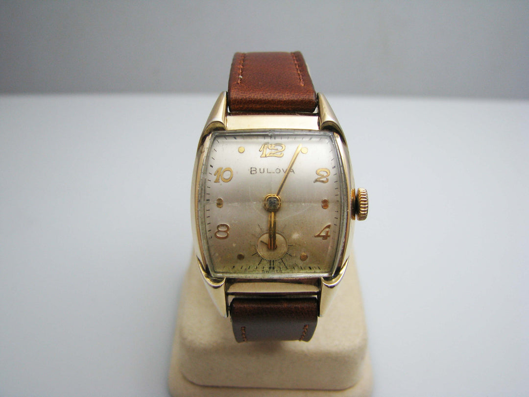 f053 Vintage Bulova Swiss 10K RGP 17J Mechanical Men's Wrist Watch