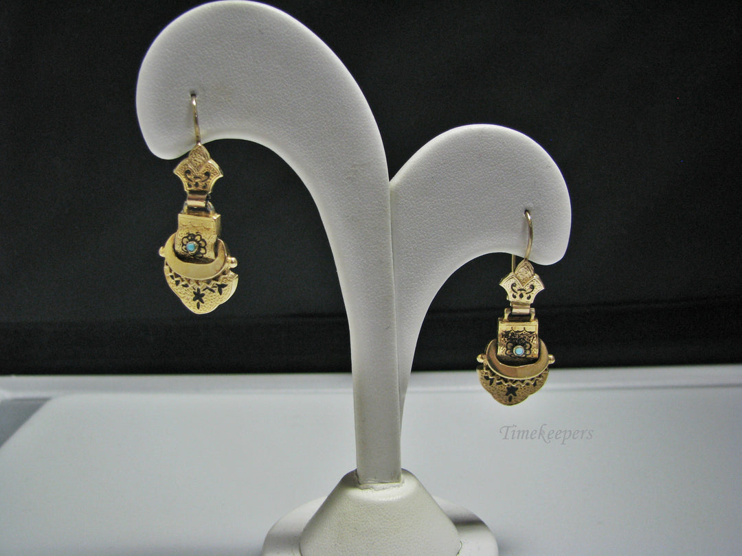 H071 Beautiful and Unique Dangle Earrings in 14k Yellow Gold