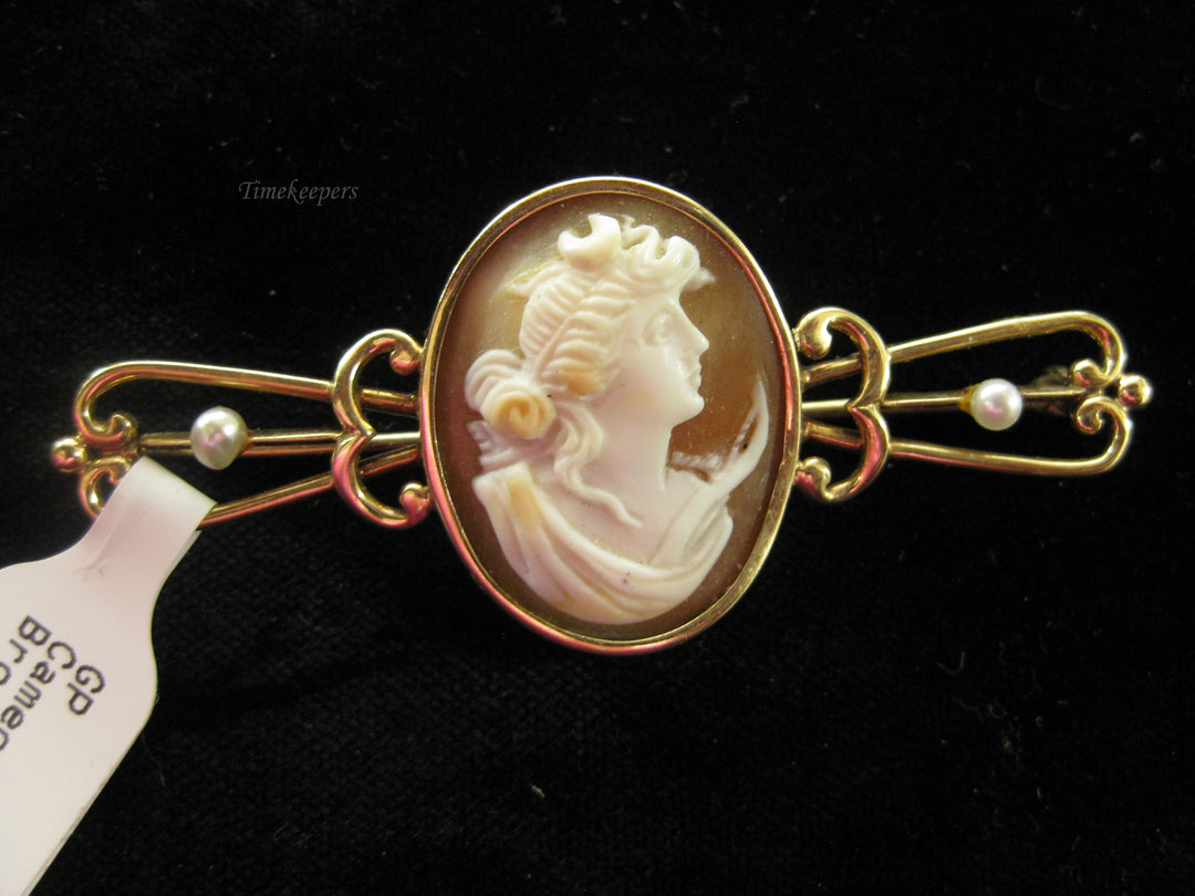 b682 Beautiful Antique Gold Filled Cameo Brooch/Pin