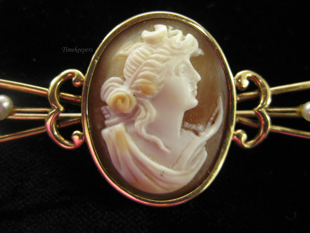 b682 Beautiful Antique Gold Filled Cameo Brooch/Pin