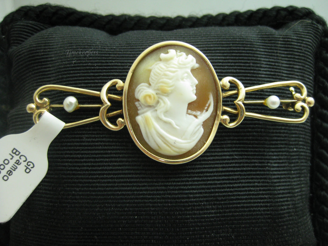 b682 Beautiful Antique Gold Filled Cameo Brooch/Pin