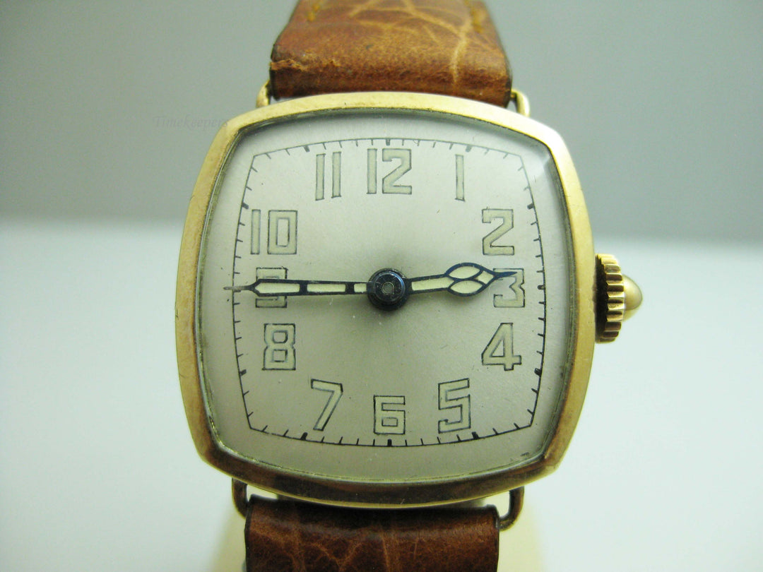 b715 Unisex Vintage Swiss 14kt Yellow Gold Mechanical Wristwatch