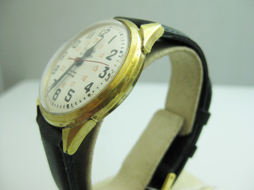 b721 Men's Stainless Steel Bulova Accutron Wristwatch