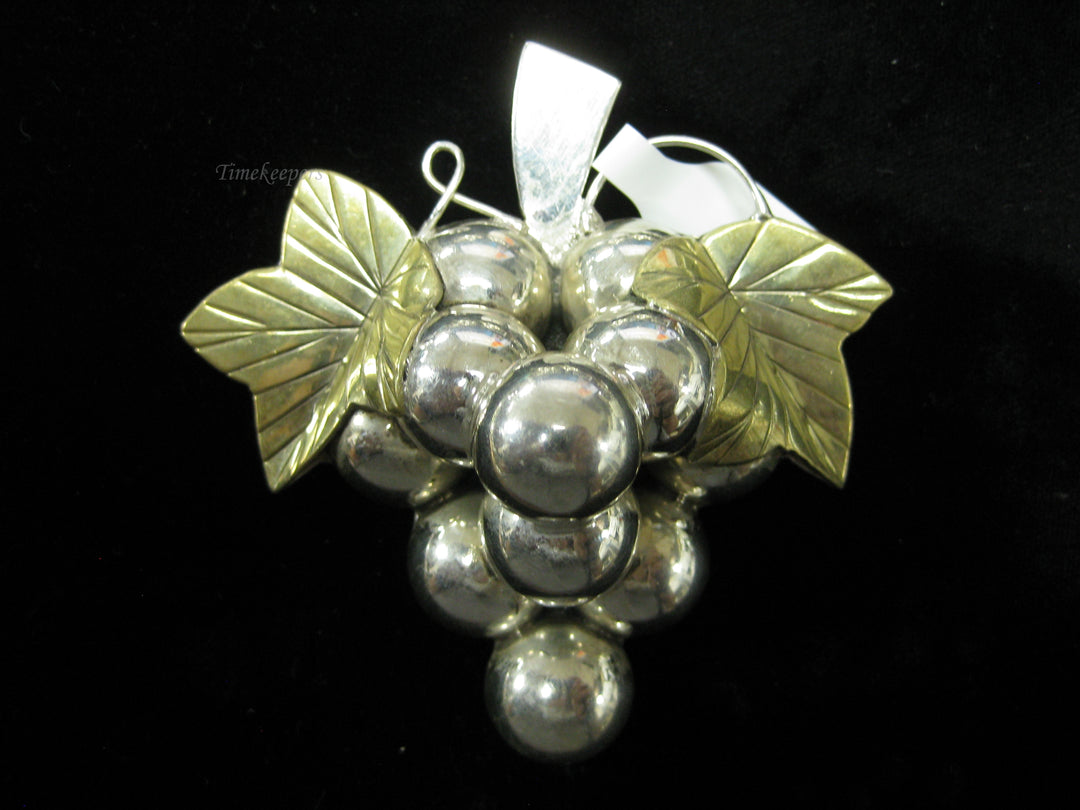 b756 Unique Sterling Silver Clip On Grape Earrings and Pin Set