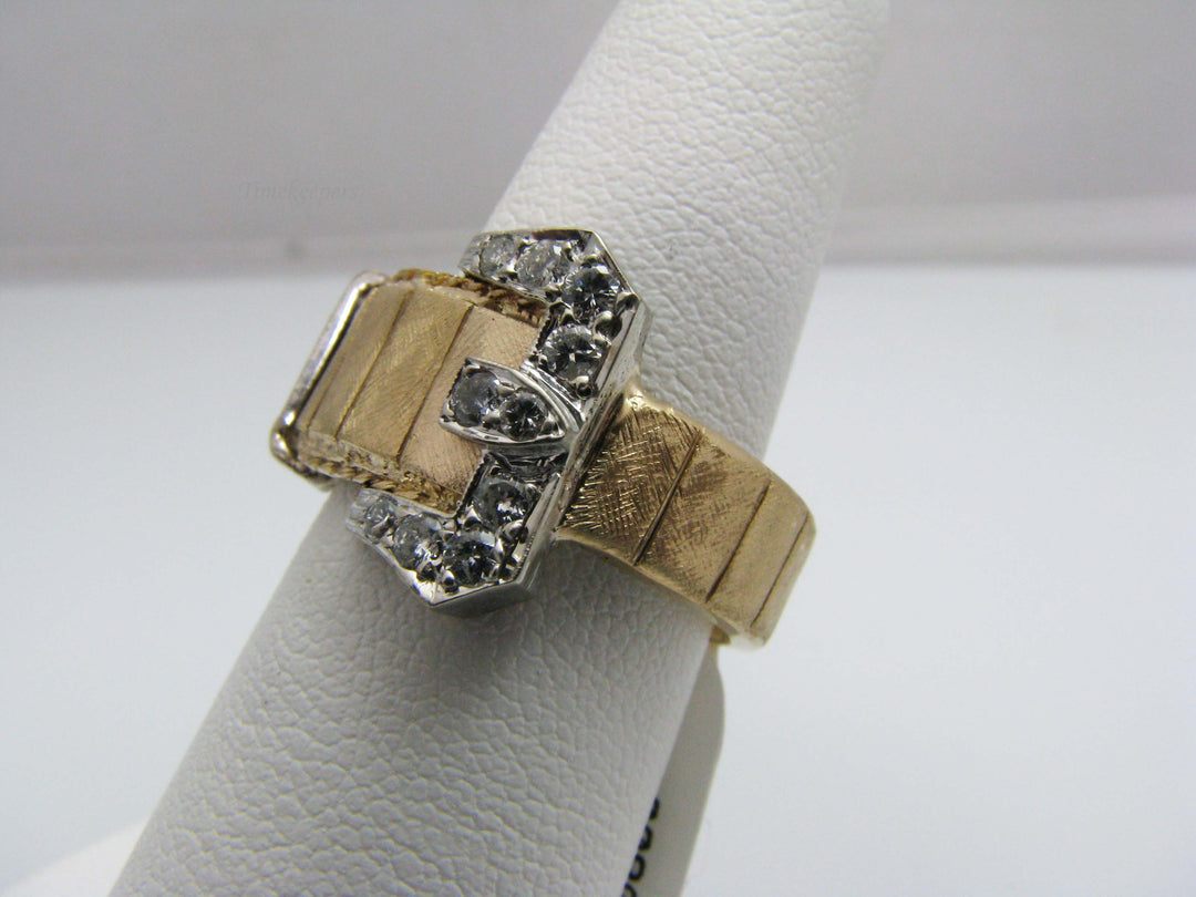 b847 Unique 14kt Yellow Gold Diamond Buckle Ring