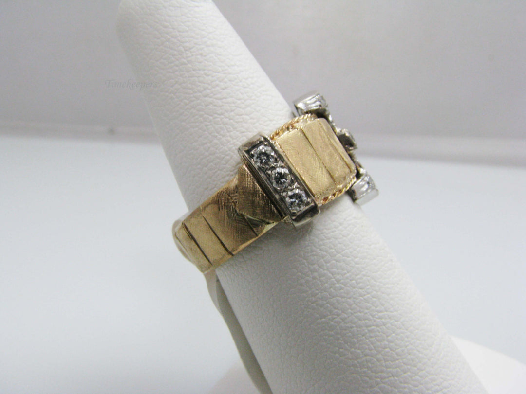 b847 Unique 14kt Yellow Gold Diamond Buckle Ring