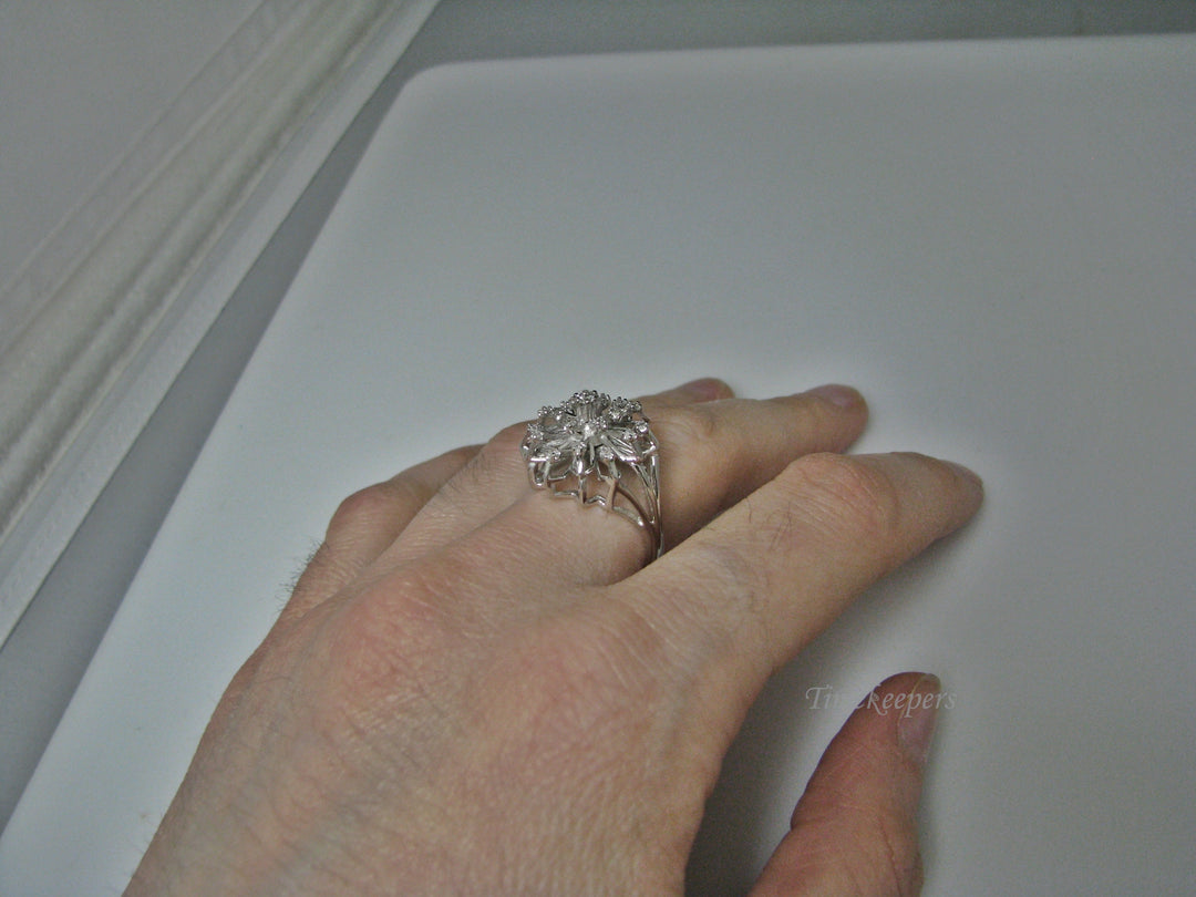 H193 Stunning Flower Shaped Multiple Diamond Ring in 14k White Gold