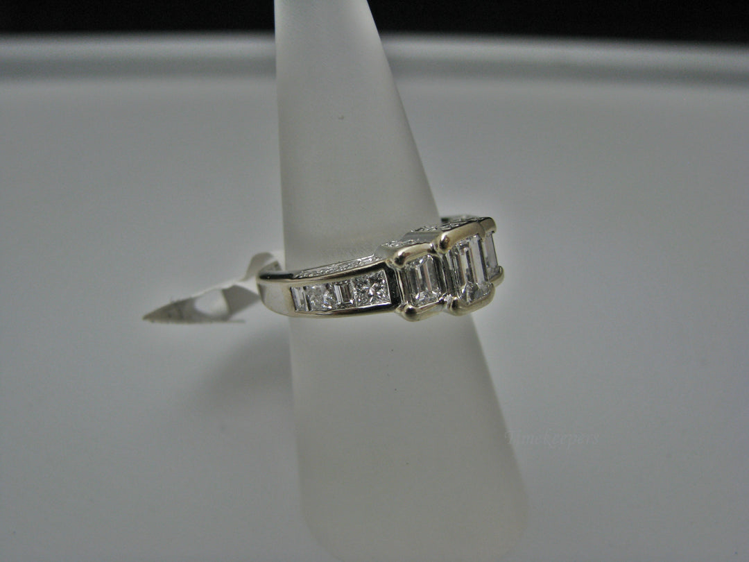 H226 Gorgeous 14k White Gold Engagement Ring Size 5.5 with Diamonds