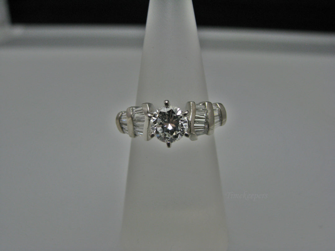 H223 Stunning Platinum Engagement Ring Size 5.25 with Diamonds