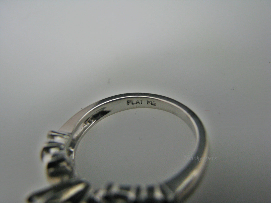 H223 Stunning Platinum Engagement Ring Size 5.25 with Diamonds