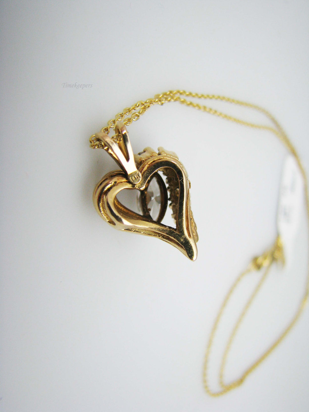b161 Stunning 14k Diamond Heart pendant with chain
