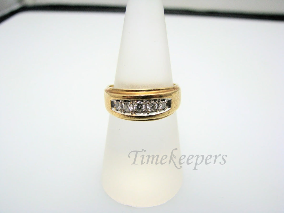 H307 Unique Diamond 14k Yellow Gold Wedding Band in Size 6.5