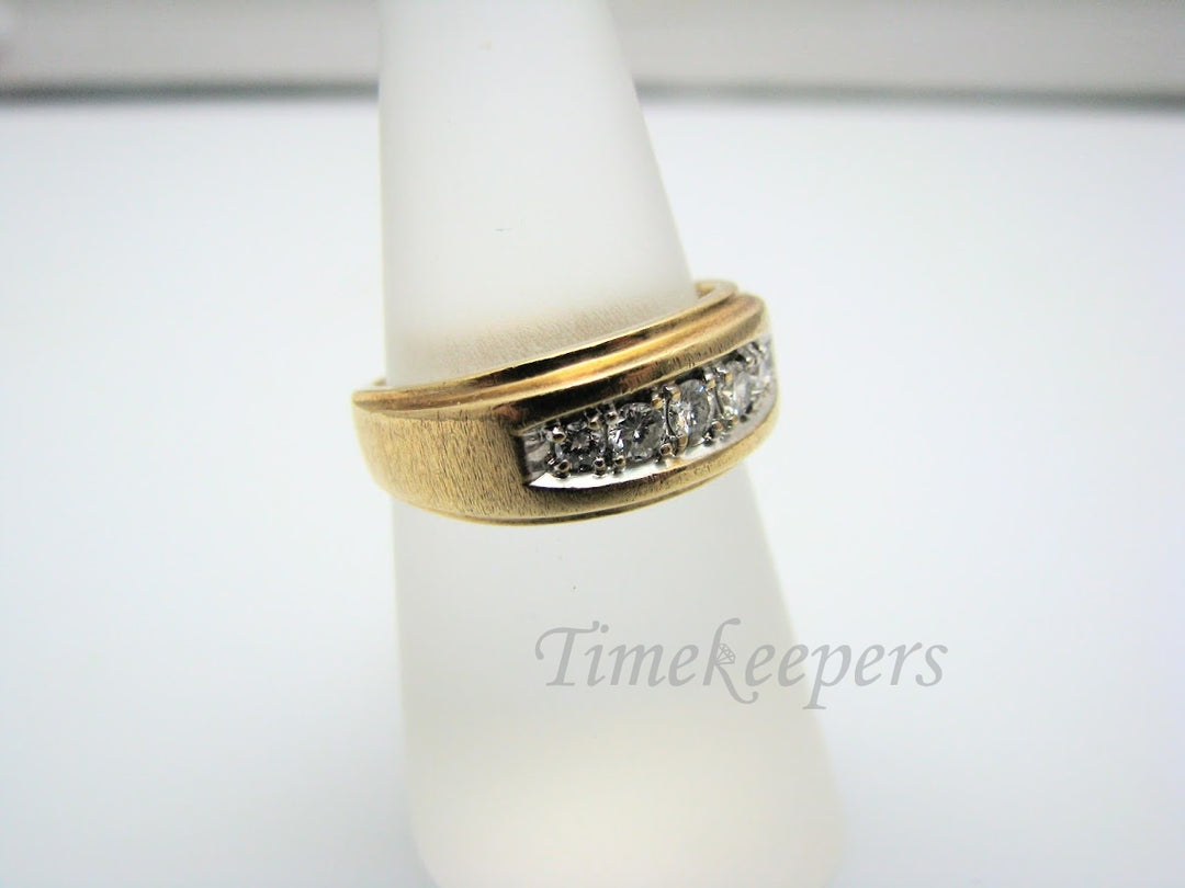 H307 Unique Diamond 14k Yellow Gold Wedding Band in Size 6.5