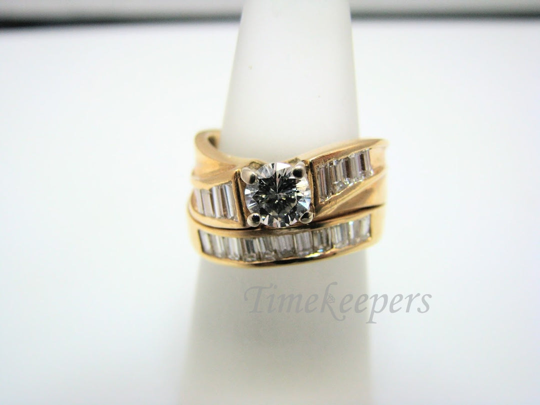H316 Gorgeous Diamond 14k Yellow Gold Wedding Ring Set in Size 6.0